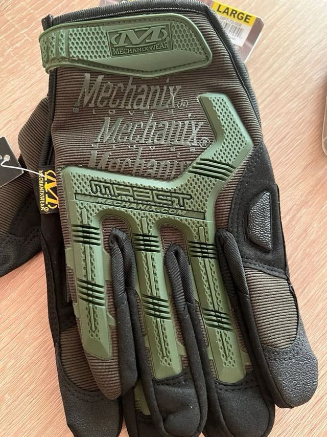 Guanti antiurto Mechanix