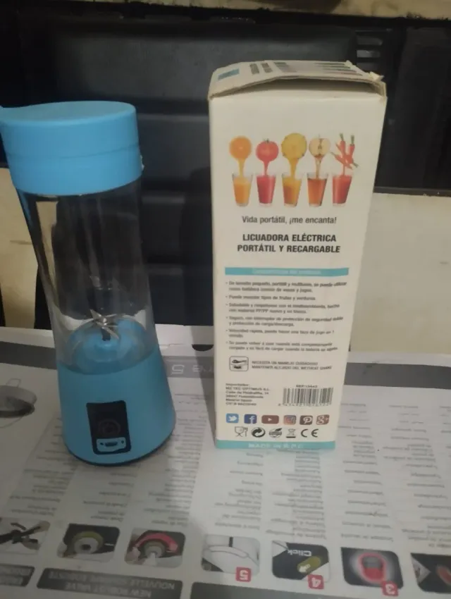 Licuadora Eléctrica Portátil ME YE-02