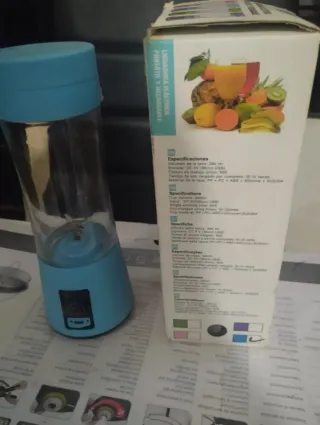 Licuadora Eléctrica Portátil ME YE-02