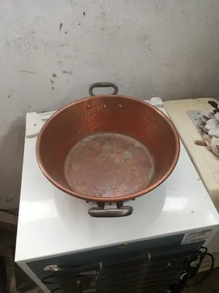 Olla de cobre artesanal