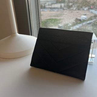 Tarjetero Saint Laurent original — Elegancia