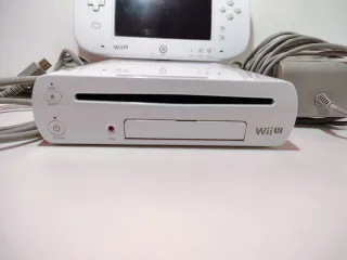 Nintendo Wii U Bianca con Accessori Completa