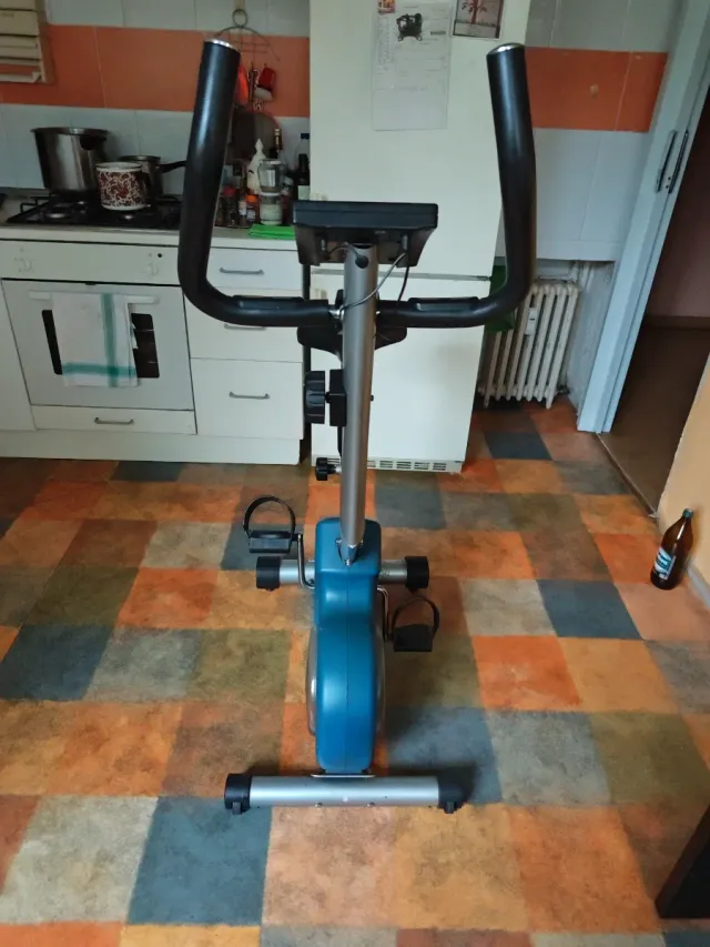 Bicicleta Estática Azul y Gris