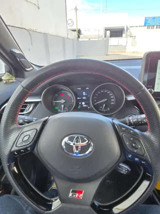 Toyota C-HR 2023