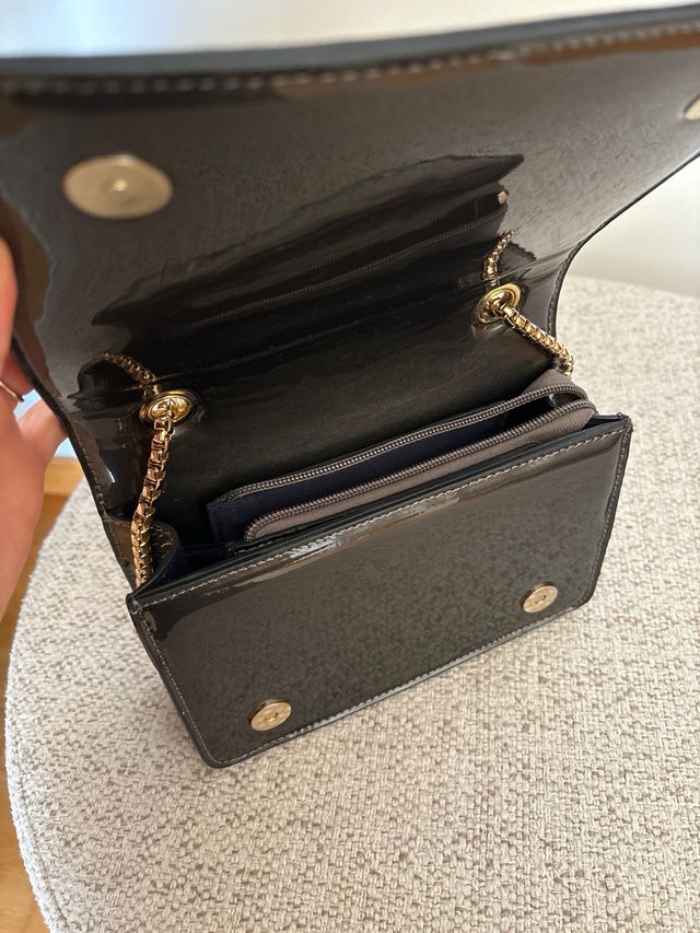 Bolso de fiesta gris y dorado