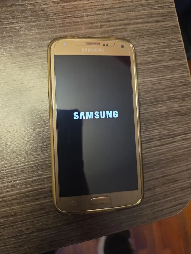 Samsung S5 Neo 16GB Dorado