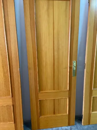 3 Puertas Interiores Maderaa 60 € cada una