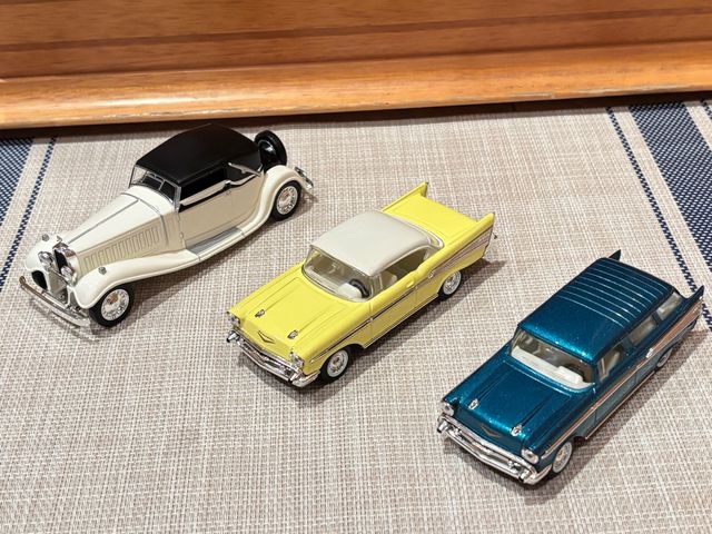 3 COCHES CLÁSICOS ESCALA 1/43