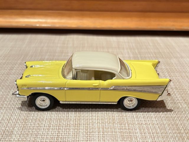 3 COCHES CLÁSICOS ESCALA 1/43