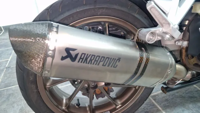 Escape Akrapovic para honda vfr 2014 - 2020