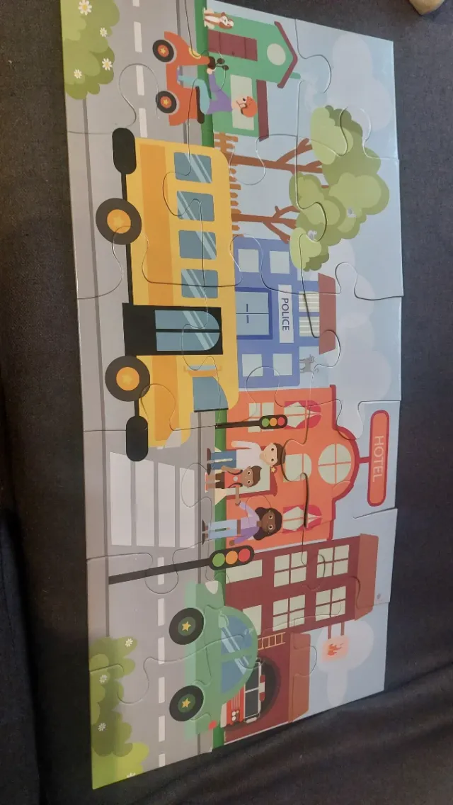 Puzzle infantil 18 piezas ciudad