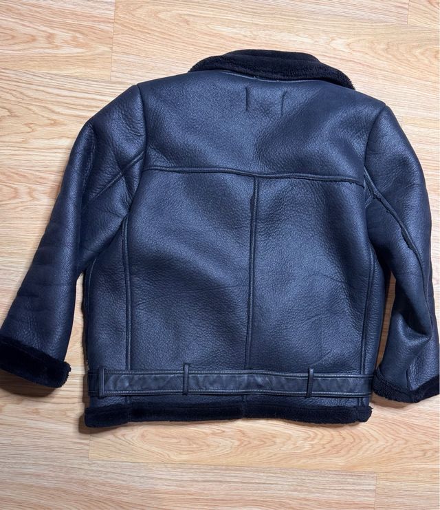 Chaquetòn biker forro pelo negro. Talla L. Zara.
