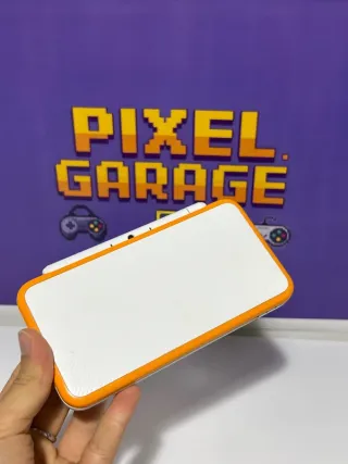 New 2DS XL Bianco +Scatola +Difetti scocca +Giochi