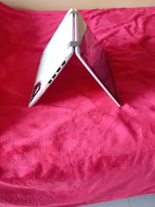 Lenovo Yoga 300 Táctil Blanca