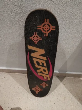 Skate Nerf rosa para niños