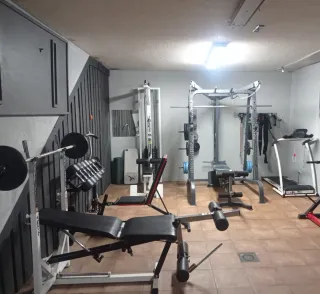 Equipo de gimnasio completo