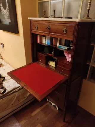 Secreter de madera con tapa abatible