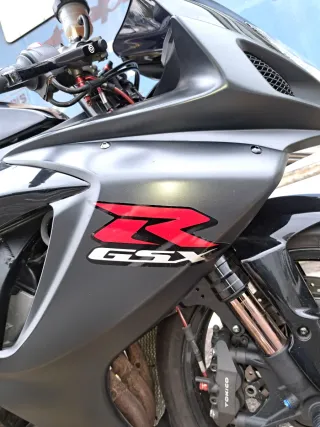 Suzuki GSXR 750