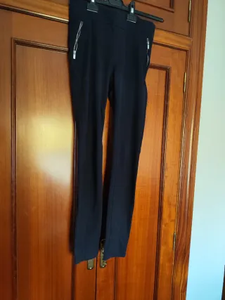 Pantalón chándal negro con cremalleras