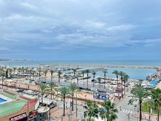Piso en venta en Playa de los Boliches en Fuengirola