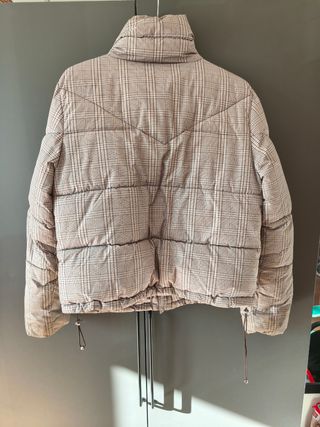 Cazadora acolchada cuadros mujer