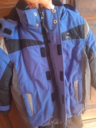 Conjunto esquí niño azul y negro talla 2/ 3 años