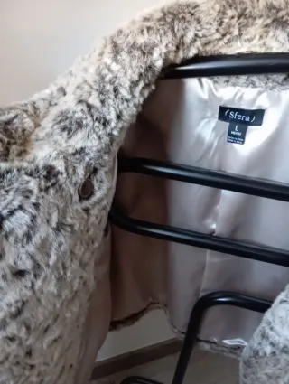 Abrigo pelo sintético Sfera beige/marrón Talla L