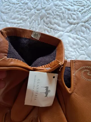 Guantes de Piel Mujer. Color camel