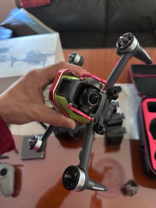 DJI FPV Combo Drone + 3 Baterías + Maleta+ Lentes