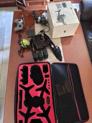 DJI FPV Combo Drone + 3 Baterías + Maleta+ Lentes