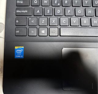 Portátil ASUS X554L Intel i3 4GB RAM 500GB
