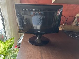 Samsung T220 Monitor