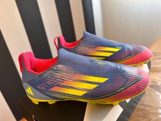 Botas Fútbol Adidas F50 Seminuevas. Talla 33 1/2