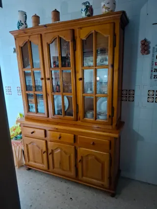 Mueble aparador provenzal madera y cristal