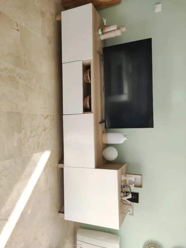 Mueble de salón moderno Ikea