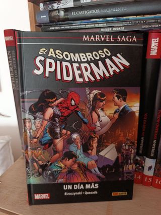 Spiderman Marvel Saga 1 - 24 tapa dura en español.