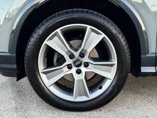 Audi Q2 DESIGN 35 TFSI S TRONIC con LEVAS, CONTROL DE VELOCIDAD...