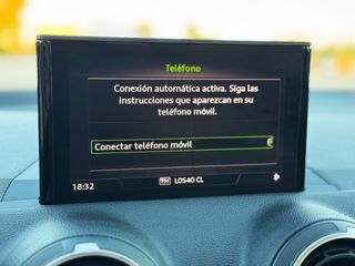 Audi Q2 DESIGN 35 TFSI S TRONIC con LEVAS, CONTROL DE VELOCIDAD...