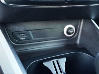 Audi Q2 DESIGN 35 TFSI S TRONIC con LEVAS, CONTROL DE VELOCIDAD...