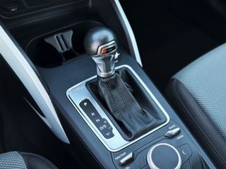 Audi Q2 DESIGN 35 TFSI S TRONIC con LEVAS, CONTROL DE VELOCIDAD...