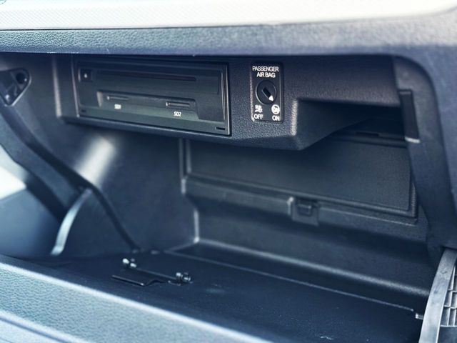 Audi Q2 DESIGN 35 TFSI S TRONIC con LEVAS, CONTROL DE VELOCIDAD...