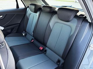 Audi Q2 DESIGN 35 TFSI S TRONIC con LEVAS, CONTROL DE VELOCIDAD...