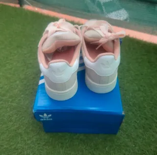 Zapatillas Adidas Mujer Beige y Rosa