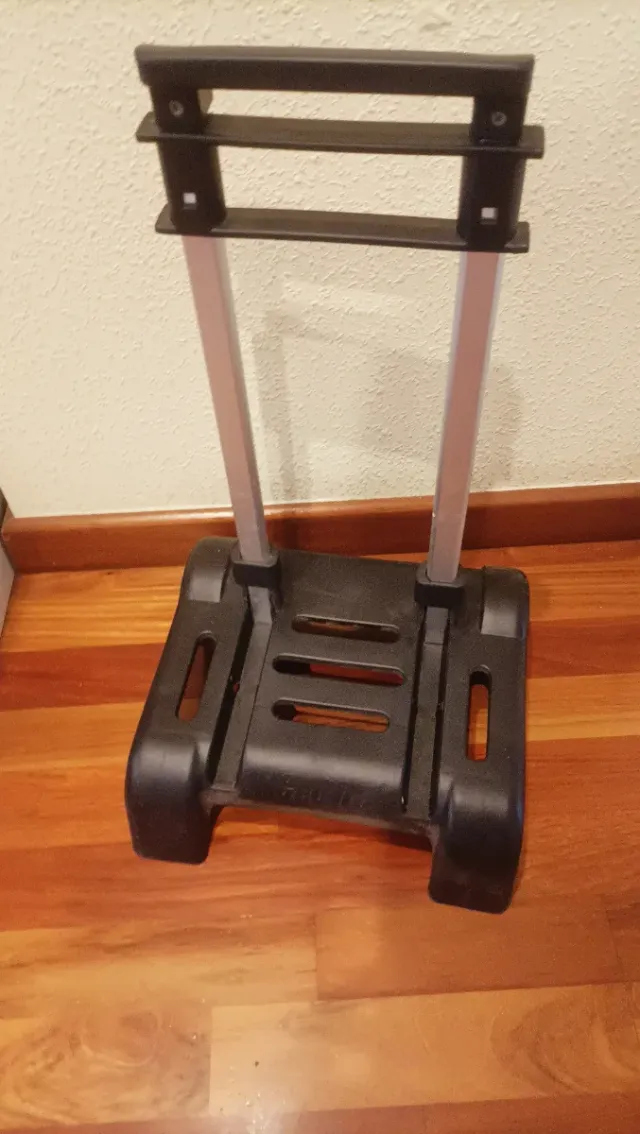 Bolsos de viaje , mochila y Carrito para mochila