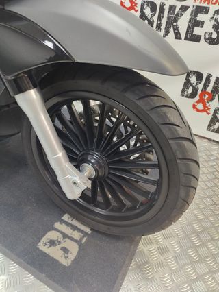 Piaggio Beverly 300 Recién Revisada