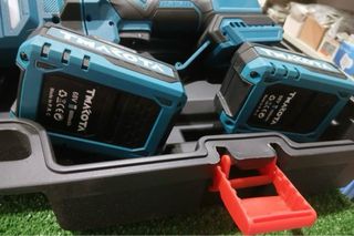 Motosega telescopica con oliatore 68 V