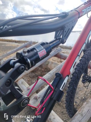 Bicicleta B-PRO ZS8 Roja y Negra