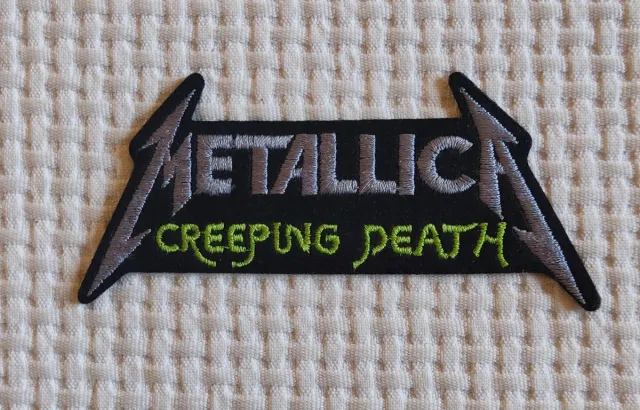Medidas: 12'5 x 7 cm Parche Metallica Creeping De