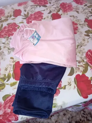 Chándal rosa y azul marino talla 12a13 año