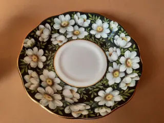 Taza y plato Royal Albert flores